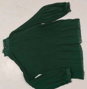 Lightweight Pleated High Neck Long Sleeve Top