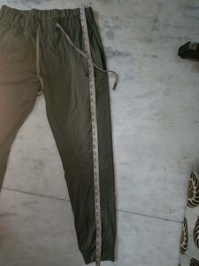 Under Armour Joggers Size - 32