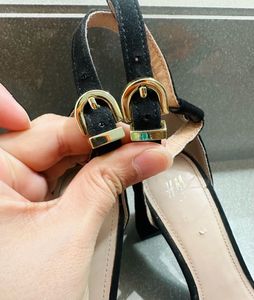 Chic Black Bow Heels