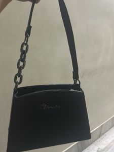 Chic Black Shoulder Bag with Chain Detail