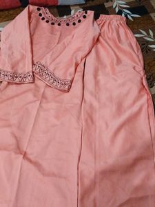 Peach Kurta Set with Elegant Embroidery