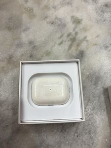 Apple AirPods Pro Case