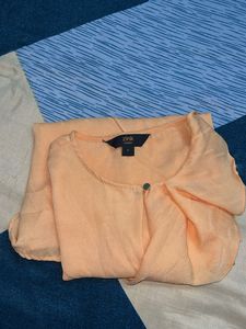 Elegant Peach Top