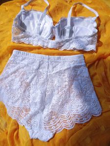 Elegant White Lace Lingerie Set