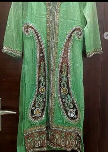 Embellished Green Kurta.