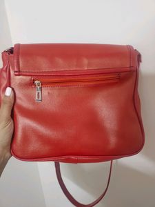 Red Slingbag