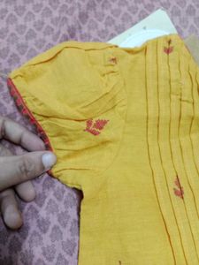 branded Cute mustard girls tops