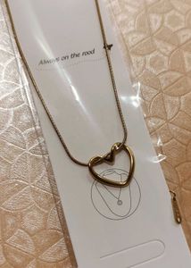 Anti Tarnish Gold Heart Pendant Chain