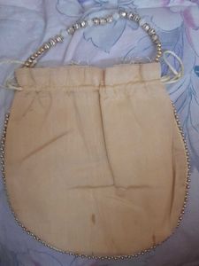 Embroidered Potli Bag😍❤️