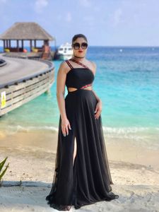 Chic Black One-Shoulder Maxi Dress