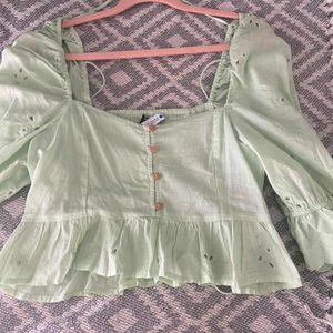 Mint green puff-sleeve