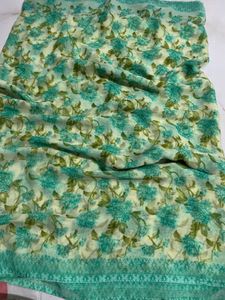 Beautiful Floral Print Saree