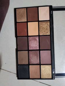 Revolution Eyeshadow Palette