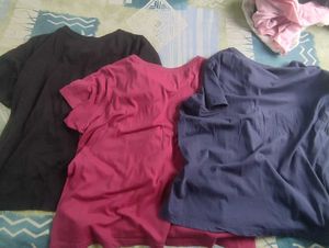 3 Women's Graphic T-Shirts