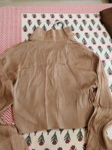 Chic Cropped Button-Up Shirt