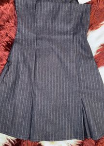 Chic Pinstripe Strapless Mini Dress