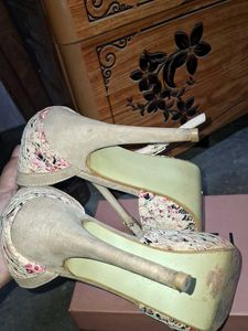 Floral Print Peep-Toe Heels
