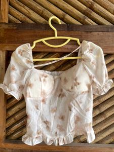 Floral Puff Sleeve Crop Top