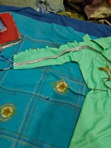 Green Long Sleeve Dress with Floral Applique