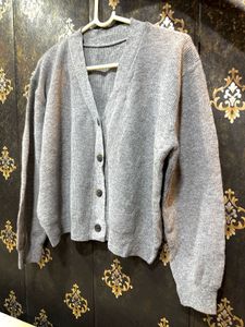 Grey Knit Cardigan 🦋🌸