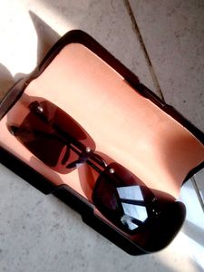 unisex Stylish Sunglasses with Case