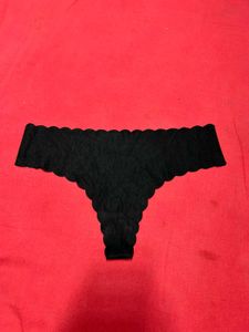 Black Seamless Thong
