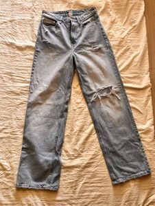 Distressed Wide Leg Jeans
