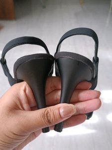 Zara First Copy Black Court Heels (BRAND NEW)