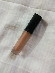 Huda Beauty Liquid Matte Lipstick