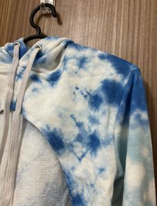 Tie Dye Hues Of Blue Crop Hoodie