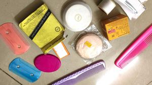 14 Comb Accessories