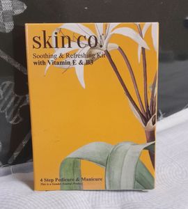 Manicure & Pedicure Kit