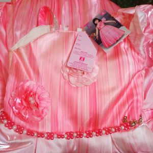 New 🆕️ Beautiful 😍 🤩  party wear Frock for girl