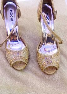 Sparkling Gold Heels - Perfect for Occasions