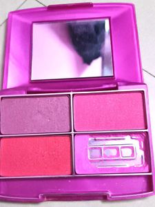 ads 4 IN 1 BLUSHER PALETTE FOR WOMEN AND GIRLS (MU