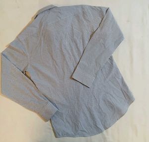 Men's Light Blue Patterned Button-Down Shirt