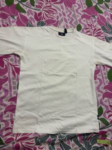 Classic White H&amp;M T-Shirt