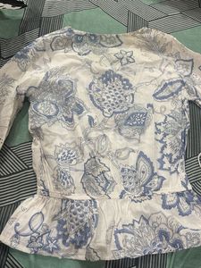 Blue &amp; White Floral Print Peplum Blouse