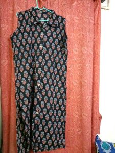 Sleeveless Block Print Kurta one side short pocket
