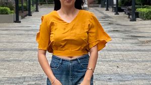 Stylish Mustard Yellow Cropped Top