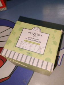 Dot & Key Cica Calming Oil-Free Moisturizer