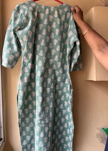 Green Printed Kurta Set size M