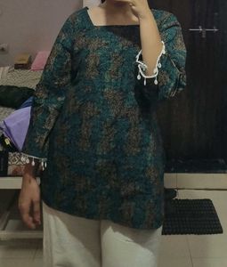 Elegant Printed Kurta with Embellished Sleeves