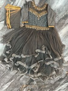 Stunning Grey gown with dupta
