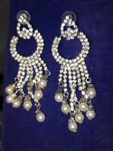 Stunning Dangle Earrings with Pearls