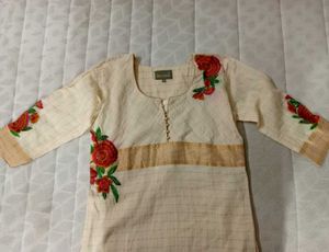 Beige Embroidered Kurta ✨