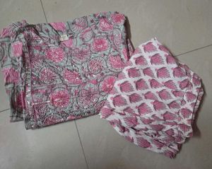 Elegant Pink & Grey Printed Kurta Set