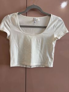 H&amp;M White Crop T-Shirt