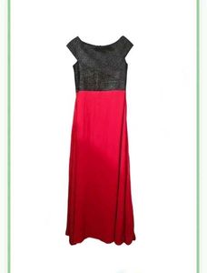 Elegant Two-Tone Maxi Dress