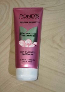Pond's Bright Beauty Facewash